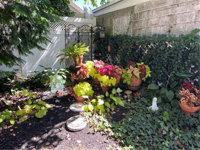 57 Peckham Avenue, North Providence, RI 02908