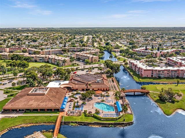 9620 Sunrise Lakes Blvd 302, Sunrise, FL 33322