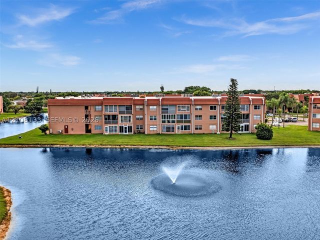 9620 Sunrise Lakes Blvd 302, Sunrise, FL 33322
