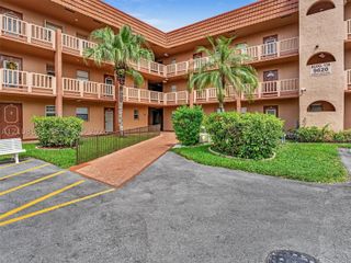 9620 Sunrise Lakes Blvd 302, Sunrise, FL 33322