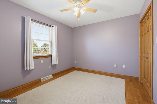 110 S ASPEN DR, Mount Joy, PA 17552