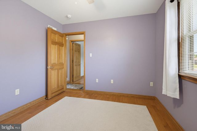 110 S ASPEN DR, Mount Joy, PA 17552