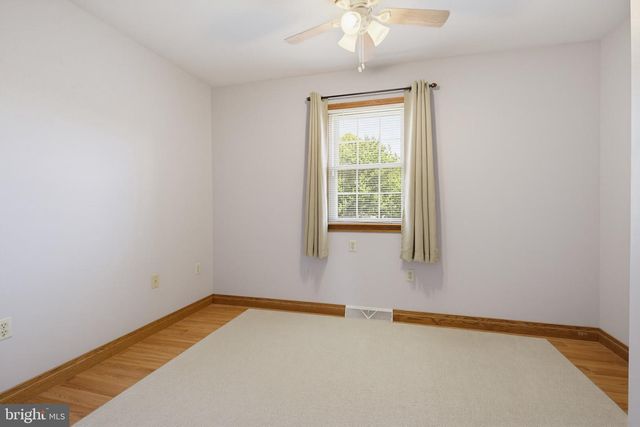 110 S ASPEN DR, Mount Joy, PA 17552