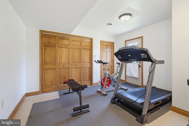 110 S ASPEN DR, Mount Joy, PA 17552