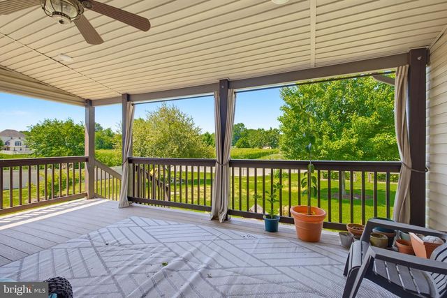 110 S ASPEN DR, Mount Joy, PA 17552