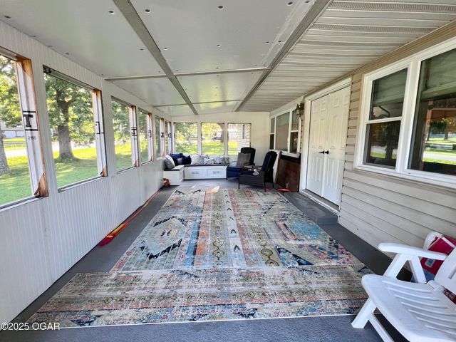 5327 E 20th Street Street, Joplin, MO 64801