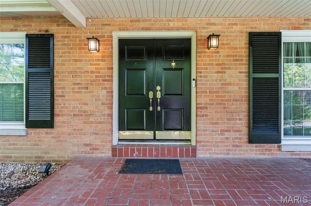 16 Autumn Lane, Belleville, IL 62223