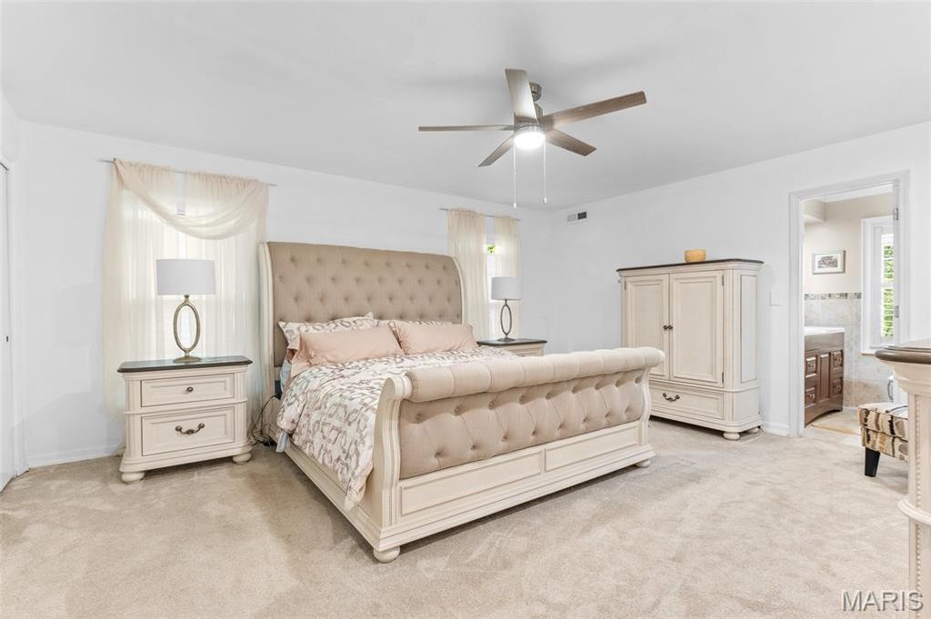 Image 27 of property listing at 16 Autumn Lane, Belleville, IL 62223