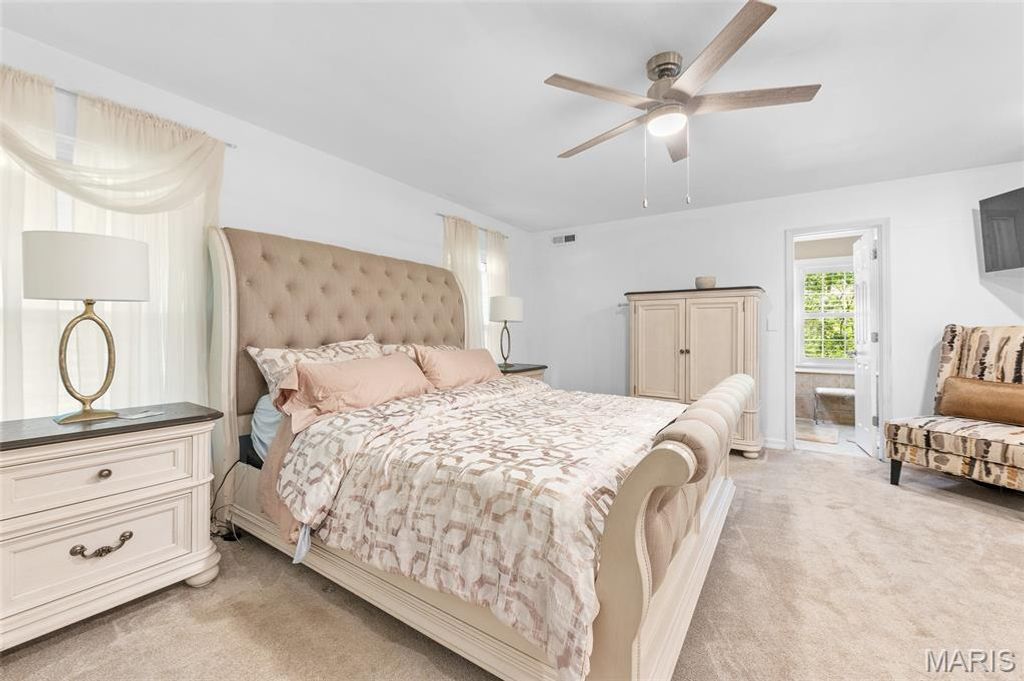 Image 28 of property listing at 16 Autumn Lane, Belleville, IL 62223