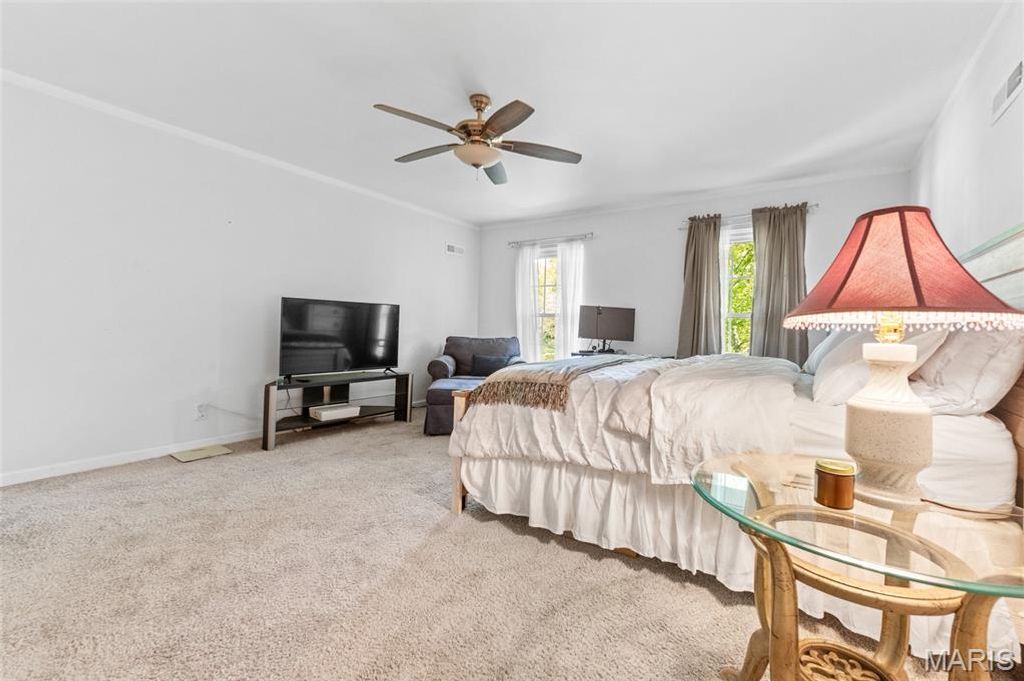 Image 34 of property listing at 16 Autumn Lane, Belleville, IL 62223