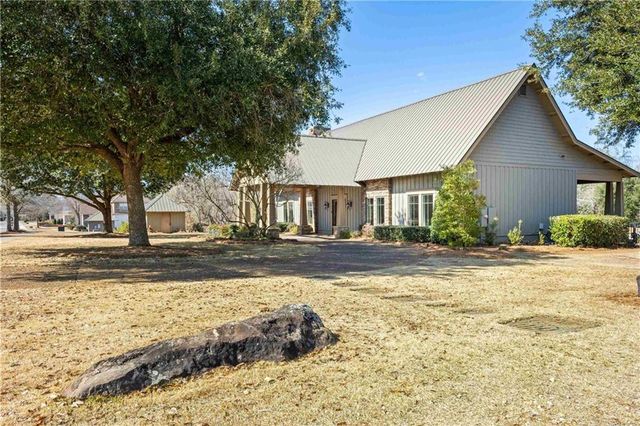 215 Wentworth Street, Fairhope, AL 36532