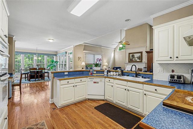 9912 Bridgewater Pte, Villa Rica, GA 30180