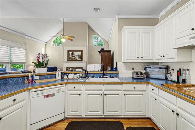 9912 Bridgewater Pte, Villa Rica, GA 30180