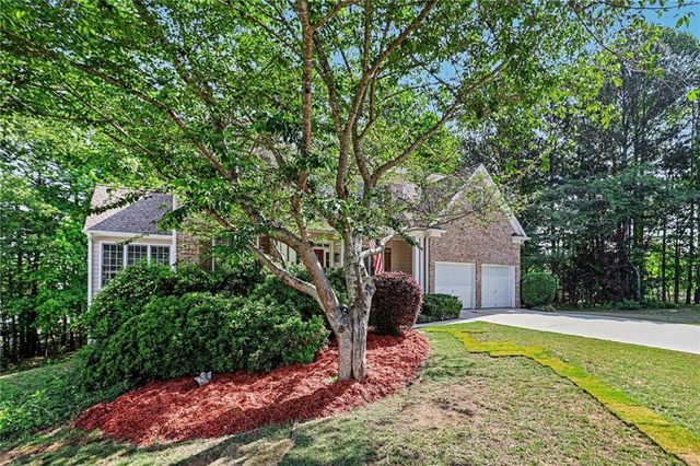 9912 Bridgewater Pte, Villa Rica, GA 30180
