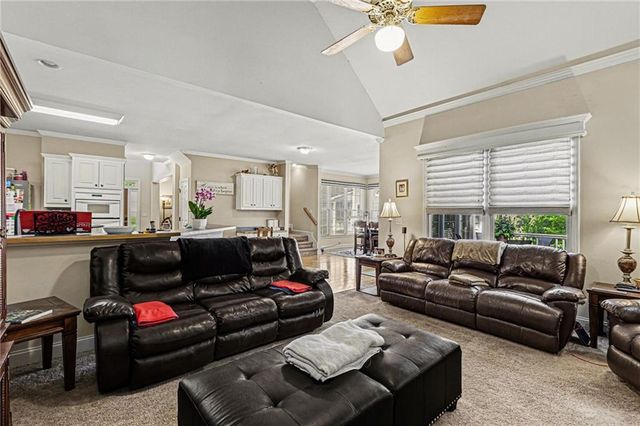 9912 Bridgewater Pte, Villa Rica, GA 30180