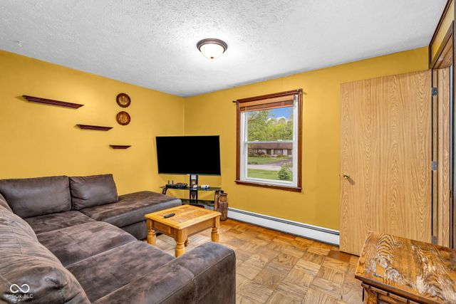 4851 Wycliff East Drive, Indianapolis, IN 46221