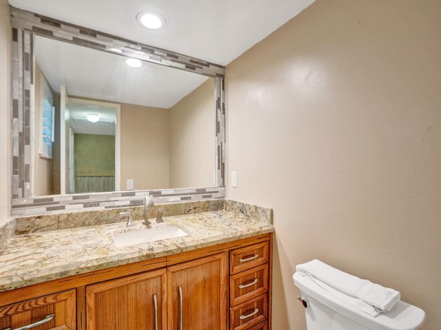 3150 N Palm Aire Drive 106, Pompano Beach, FL 33069