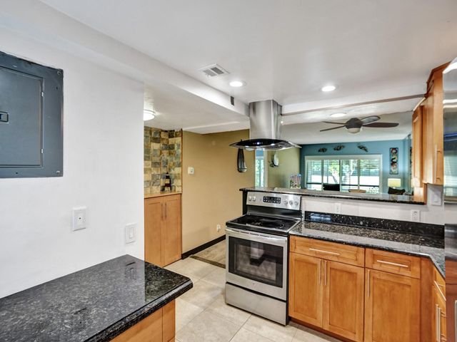 3150 N Palm Aire Drive 106, Pompano Beach, FL 33069