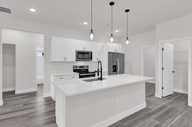 17501 SW 41ST CIR, Ocala, FL 34473