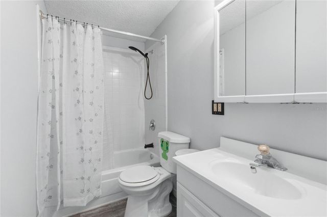 2030 CRYSTAL LANE, St Cloud, FL 34769