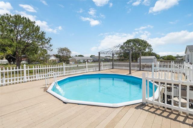 2030 CRYSTAL LANE, St Cloud, FL 34769