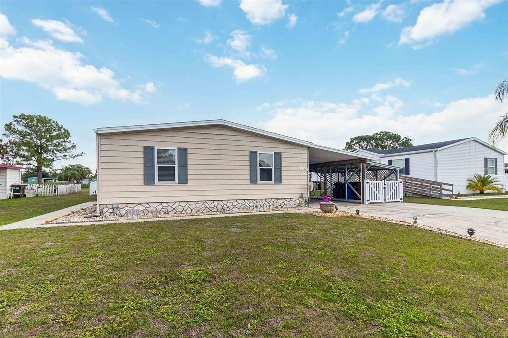 2030 CRYSTAL LANE, St Cloud, FL 34769
