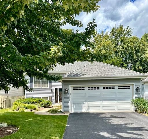 1121 Needham Road, Naperville, IL 60563