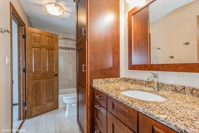 1121 Needham Road, Naperville, IL 60563