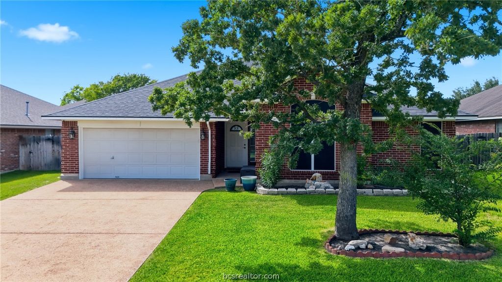 1413 Salem Court, College Station, TX 77845 — exterior
