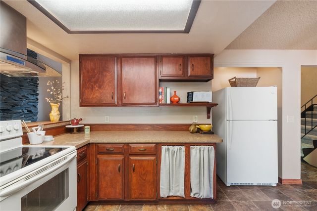 2234 NE Goldenrod Avenue, Bremerton, WA 98311