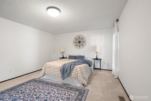 2234 NE Goldenrod Avenue, Bremerton, WA 98311