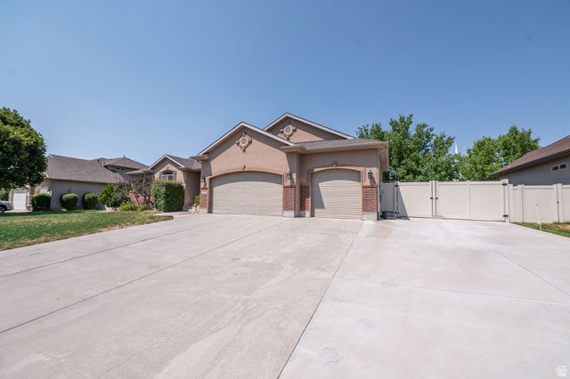 319 E 2300 RES, Kaysville, UT 84037