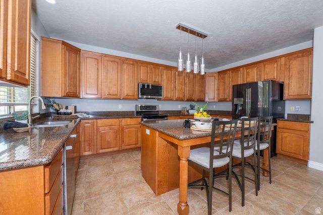 319 E 2300 RES, Kaysville, UT 84037