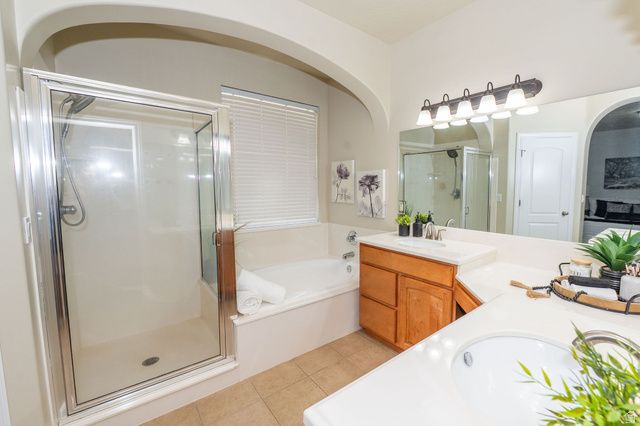 319 E 2300 RES, Kaysville, UT 84037