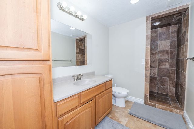 319 E 2300 RES, Kaysville, UT 84037
