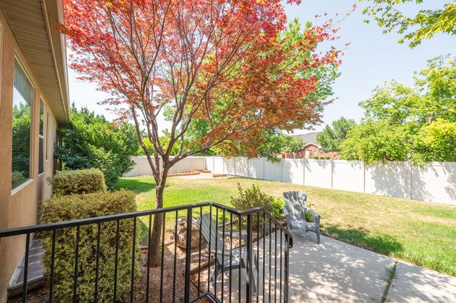 319 E 2300 RES, Kaysville, UT 84037
