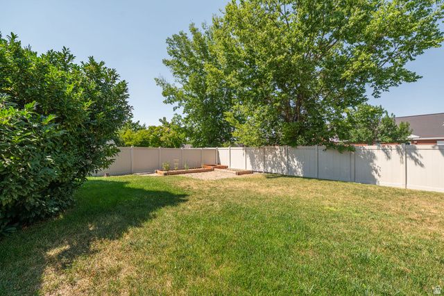 319 E 2300 RES, Kaysville, UT 84037