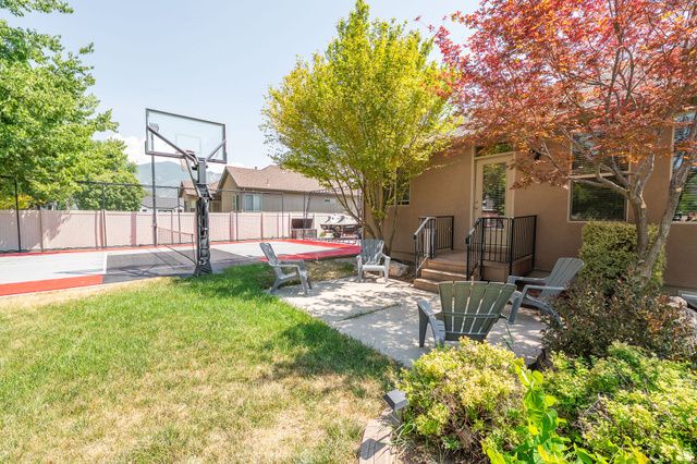 319 E 2300 RES, Kaysville, UT 84037