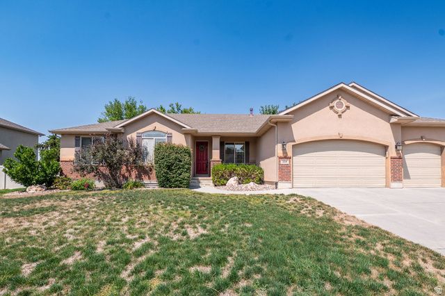 319 E 2300 RES, Kaysville, UT 84037