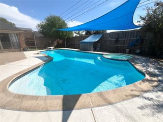 213 Circleview Drive S, Hurst, TX 76054