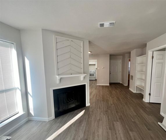 2008 West LOOP B, Austin, TX 78758