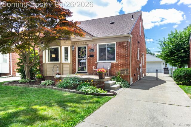 9290 Niver Avenue, Allen Park, MI 48101