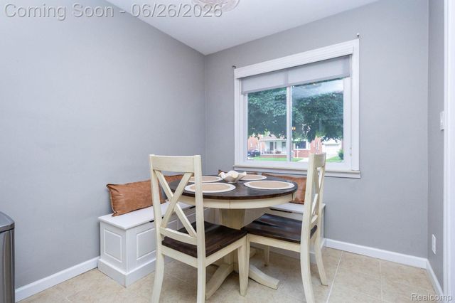 9290 Niver Avenue, Allen Park, MI 48101