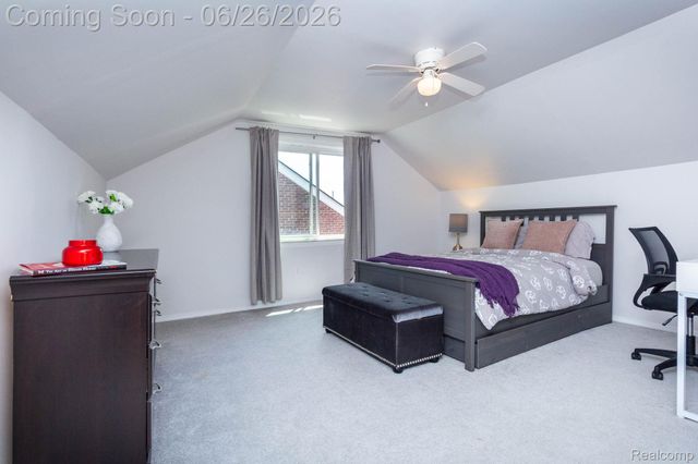 9290 Niver Avenue, Allen Park, MI 48101