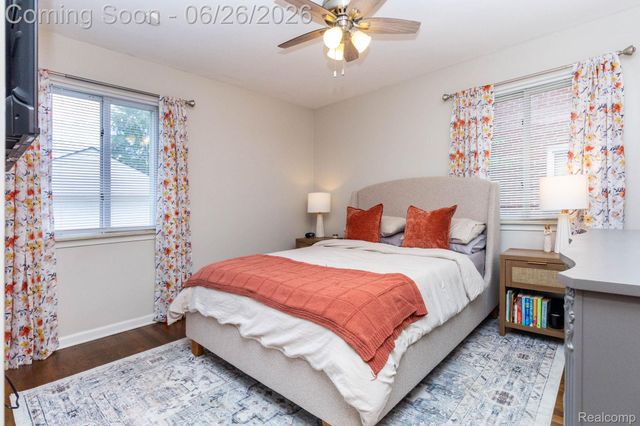 9290 Niver Avenue, Allen Park, MI 48101