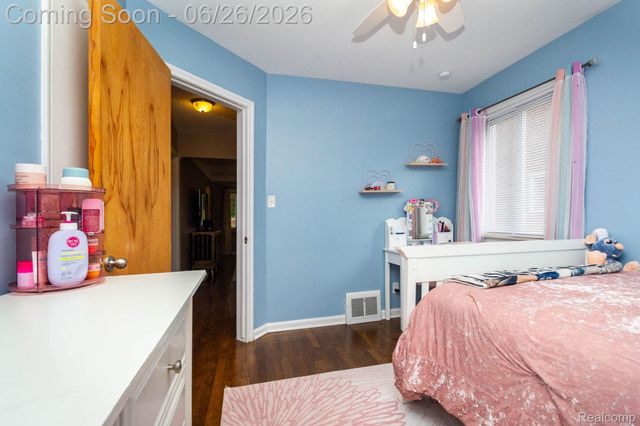 9290 Niver Avenue, Allen Park, MI 48101