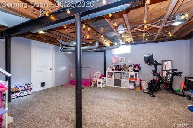 9290 Niver Avenue, Allen Park, MI 48101