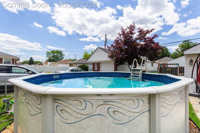 9290 Niver Avenue, Allen Park, MI 48101
