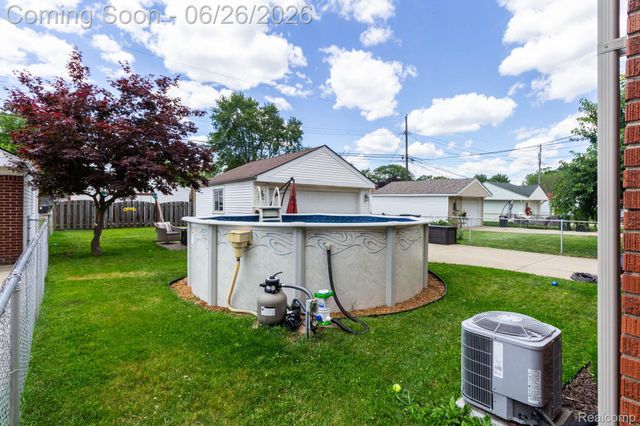 9290 Niver Avenue, Allen Park, MI 48101