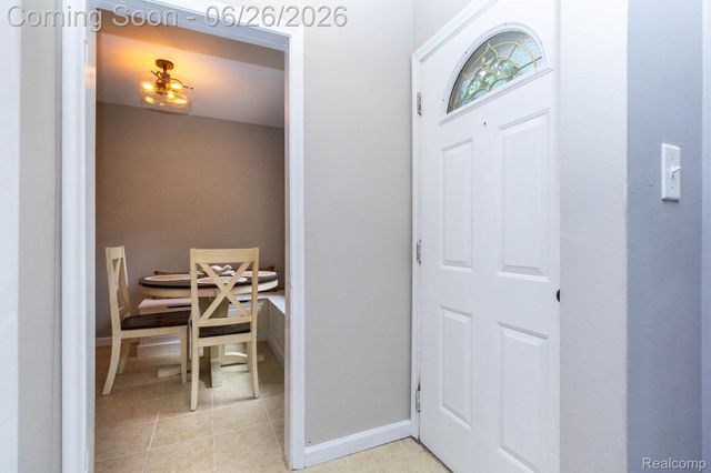 9290 Niver Avenue, Allen Park, MI 48101